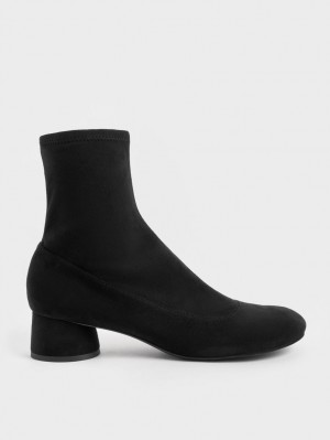 Botine Charles & Keith Textured Stitch-Trim Cylindrical Heel Negrii | 702ZLINEJ