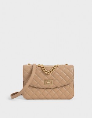 Geanta Clutch Charles & Keith Matlasat Turn-Lock Bej | 658JOEGRL