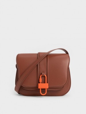 Geanta Crossbody Charles & Keith Balta Padlock Maro | 856SJITVG