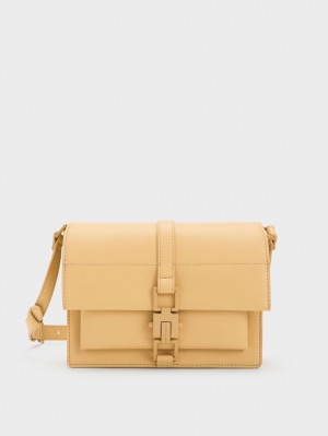 Geanta Crossbody Charles & Keith Dua Buckled Bej | 931TNPILM