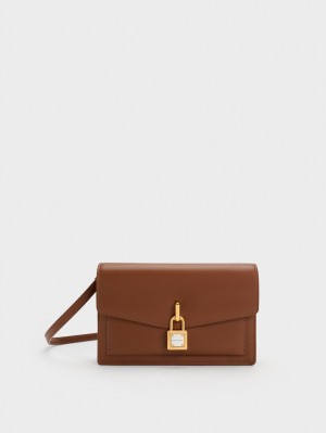 Geanta Crossbody Charles & Keith Padlock Envelope Ciocolata | 395AQNHZT