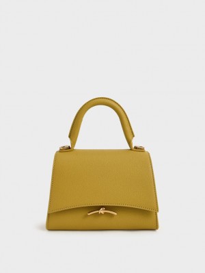 Geanta De Mana Charles & Keith Huxley Metallic Push-Lock Top Muștar | 187QXULCN