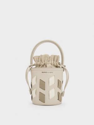 Geanta Galeata Charles & Keith Panza Panelled Bej | 069VBMYGS