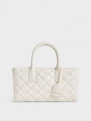 Geanta Tote Charles & Keith Nezu Matlasat Albi | 490BHITPN