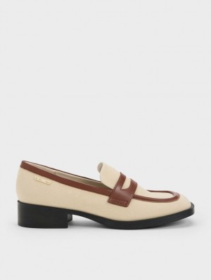 Mocasini Charles & Keith Panza Cut-Out Penny Bej | 062IBLJQX