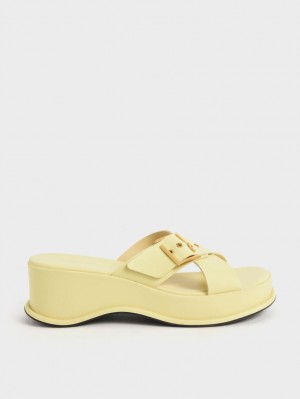 Sandale cu Platforma Charles & Keith Buckled Crossover Galbeni | 701GKDQRZ