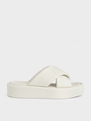 Slapi Charles & Keith Căptușită Crossover Flatforms Albi | 671OISUFK