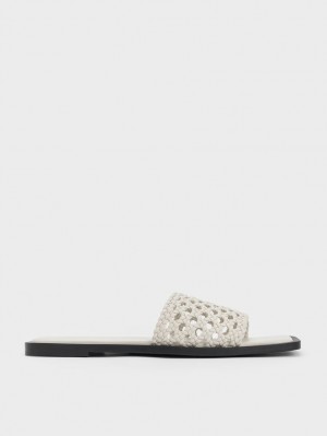 Slapi Charles & Keith Woven Square-Bombeu Albi | 130VOSLPD