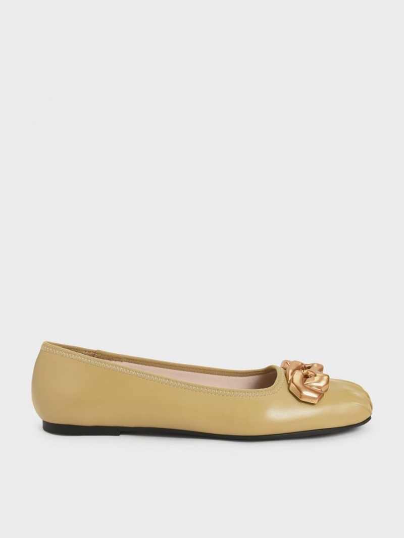 Balerini Charles & Keith Ruched Square-Bombeu Grosolan Chain-Link Muștar | 235SORBGV