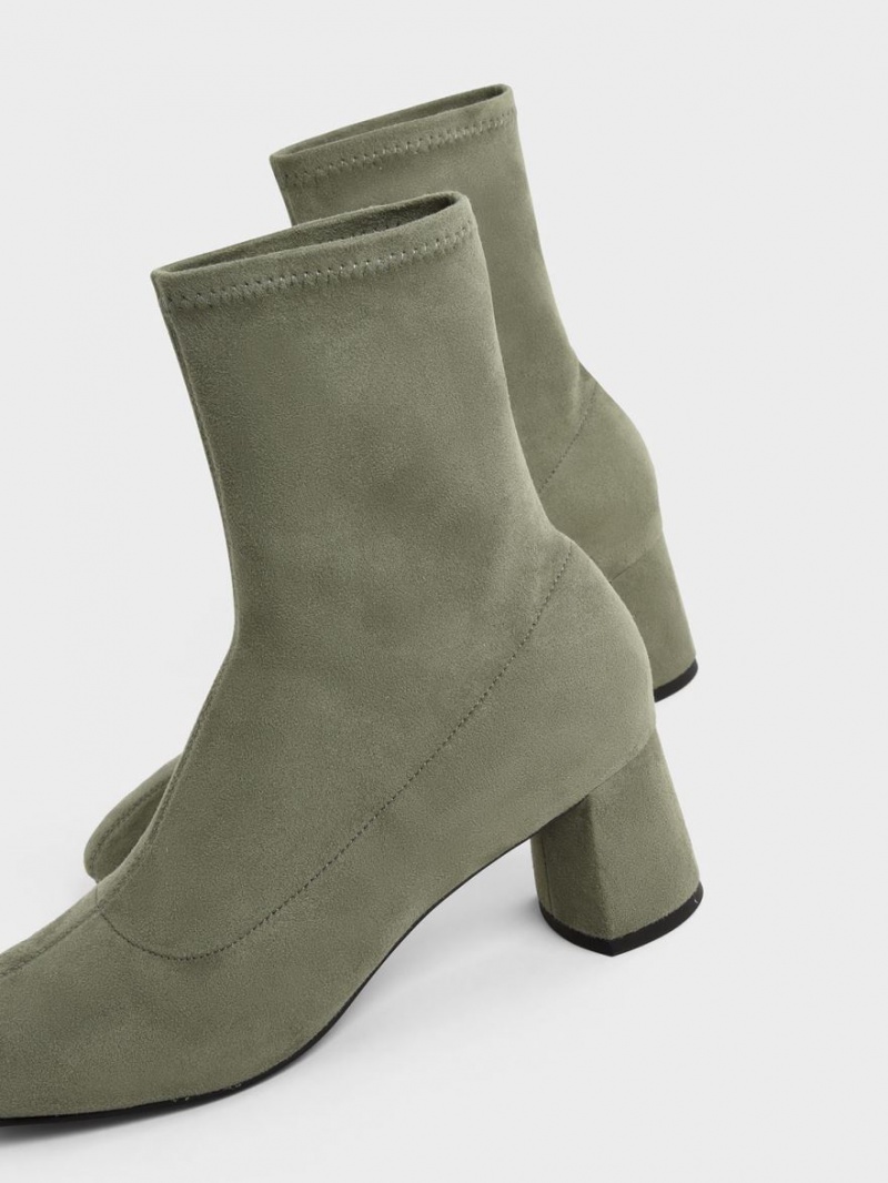 Botine Charles & Keith Textured Stitch-Trim Masline Verzi | 624ATBSZP