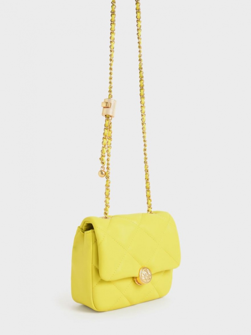 Geanta Clutch Charles & Keith Braided Chain-Handle Matlasat Evening Galbeni | 280SVKJOL
