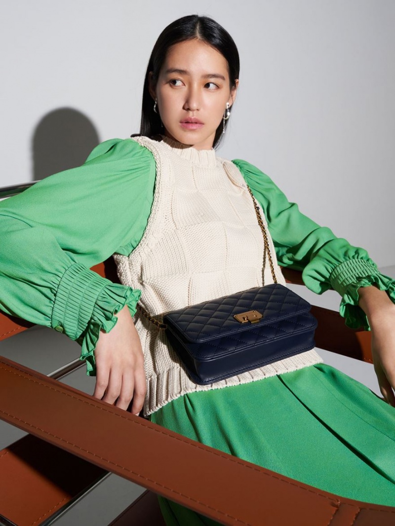 Geanta Clutch Charles & Keith Matlasat Push-Lock Bleumarin | 906VPRTIL