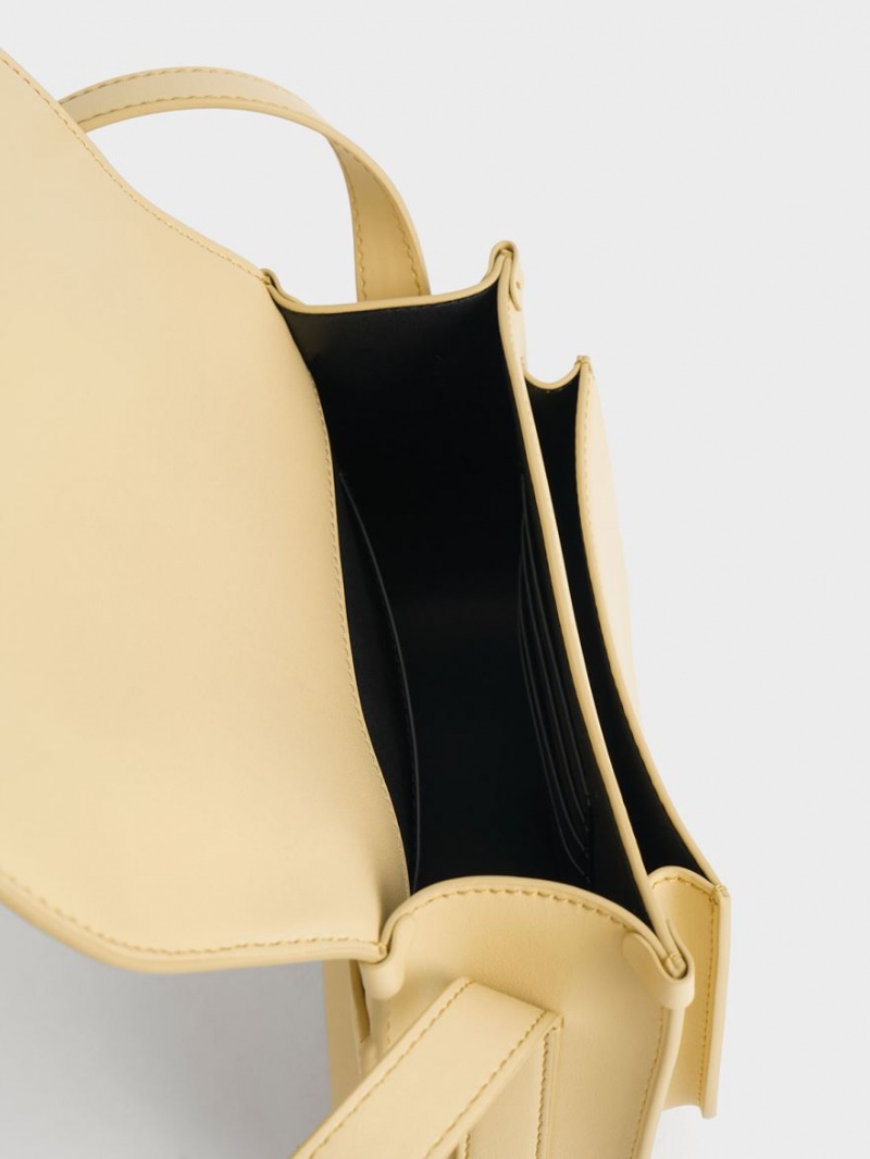 Geanta Crossbody Charles & Keith Balta Padlock Bej | 152PBNLVE