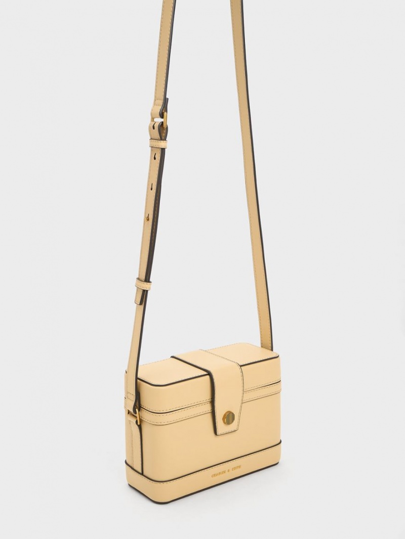 Geanta Crossbody Charles & Keith Bronte Boxy Bej | 947IZWFYS