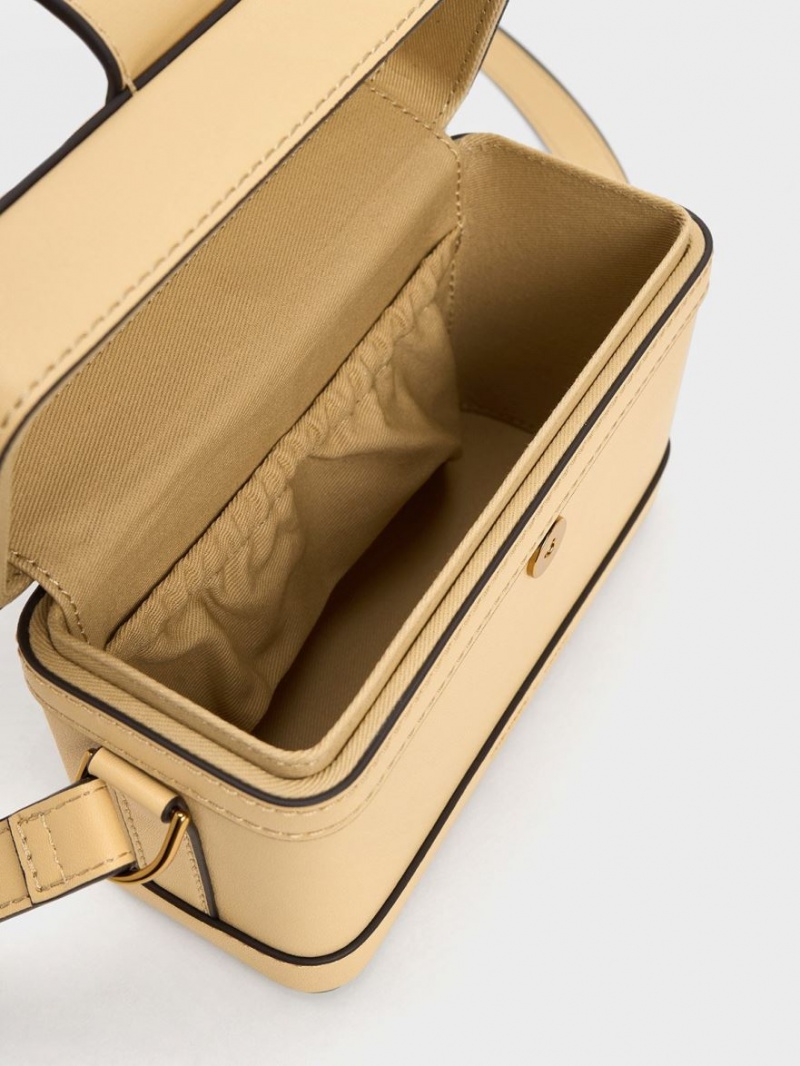 Geanta Crossbody Charles & Keith Bronte Boxy Bej | 947IZWFYS