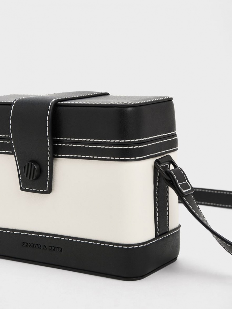 Geanta Crossbody Charles & Keith Bronte Contrast-Trim Boxy Negrii Albi | 218KCPRLG