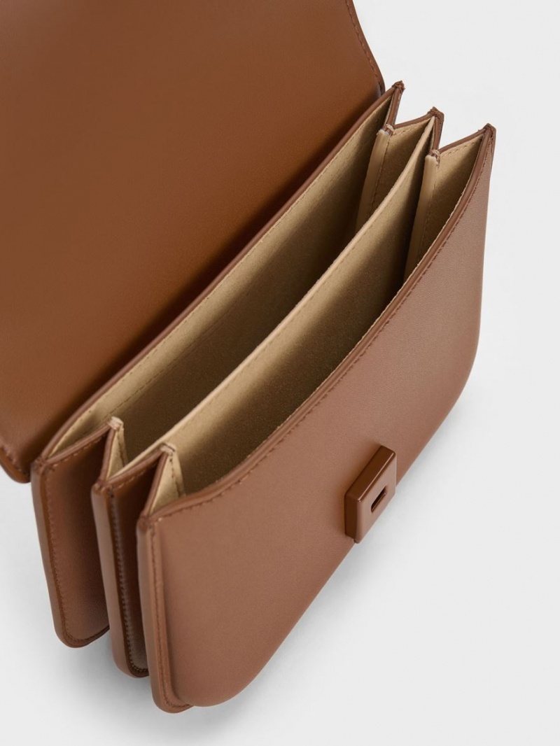 Geanta Crossbody Charles & Keith Camelia Envelope Ciocolata | 294VQKOUB