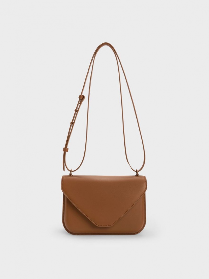 Geanta Crossbody Charles & Keith Camelia Envelope Ciocolata | 294VQKOUB