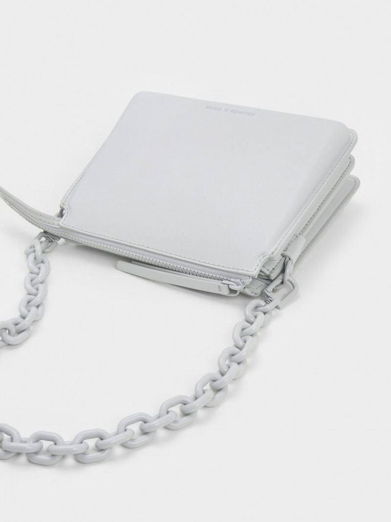 Geanta Crossbody Charles & Keith Camelia Trapeze Gri Deschis | 675MSNQZR