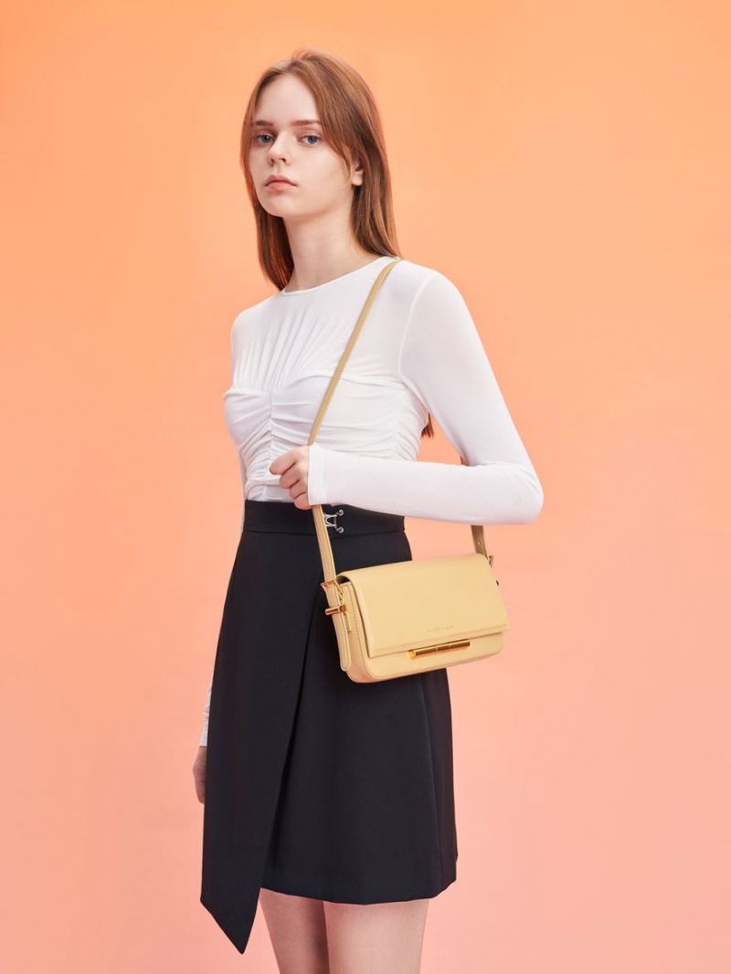 Geanta Crossbody Charles & Keith Cesia Bej | 378EOCUVW