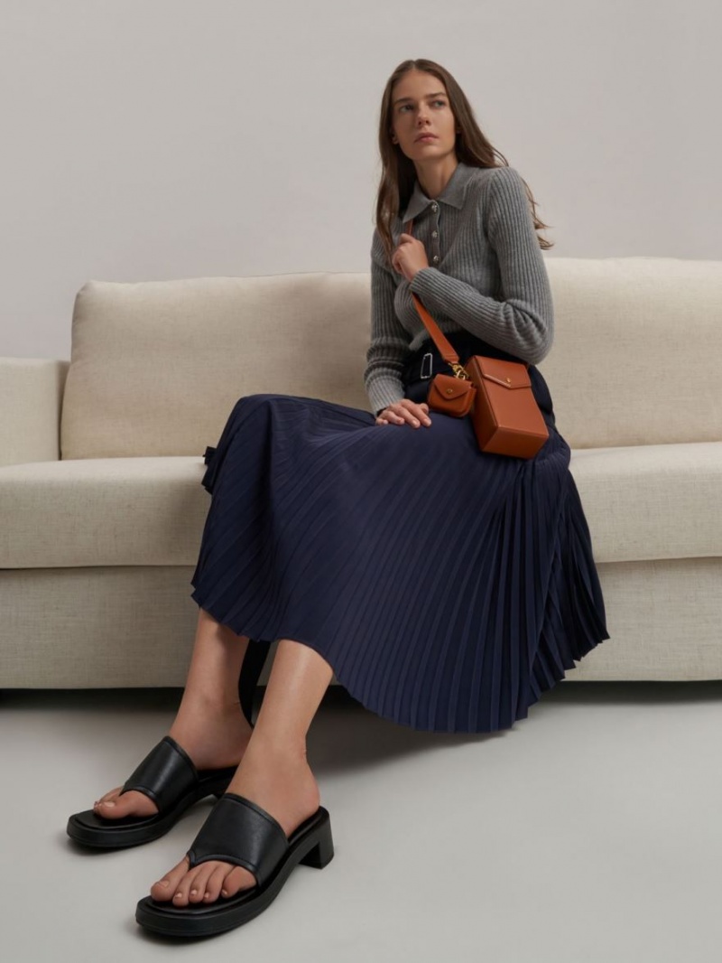 Geanta Crossbody Charles & Keith Elongated Maro | 092TILSFD