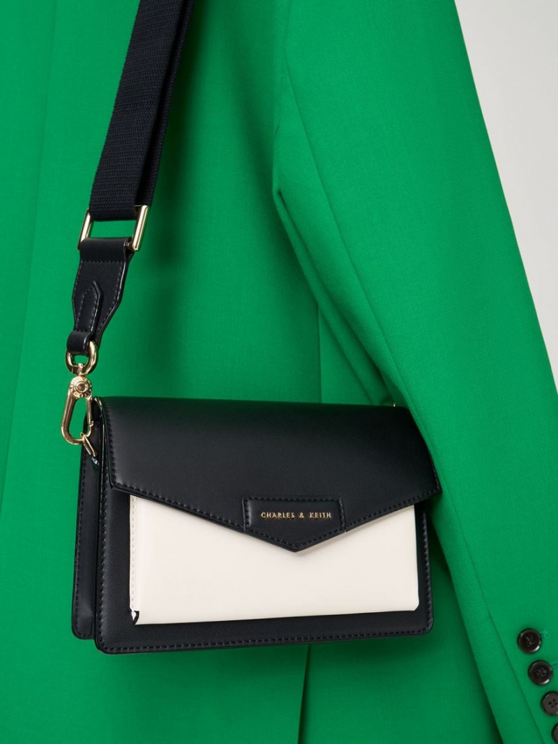 Geanta Crossbody Charles & Keith Envelope Negrii Albi | 024CTLFZD