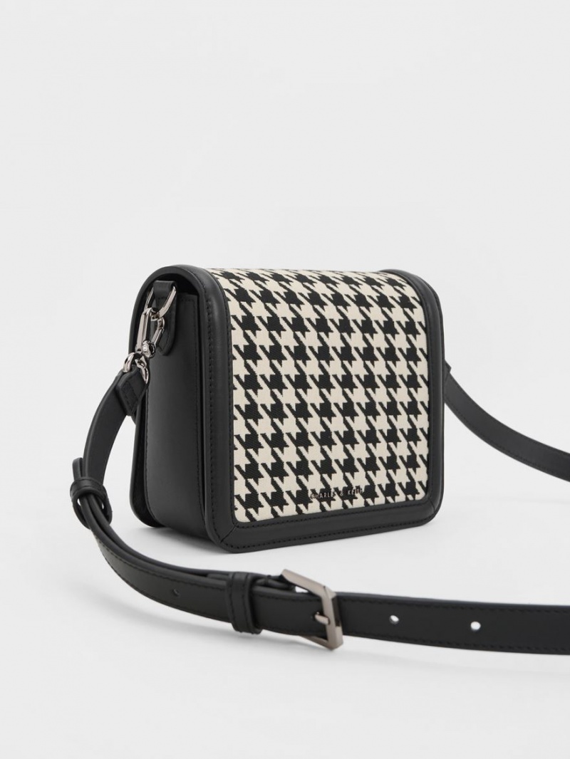 Geanta Crossbody Charles & Keith Gabine Houndstooth Piele Negrii Albi | 430SXONYT