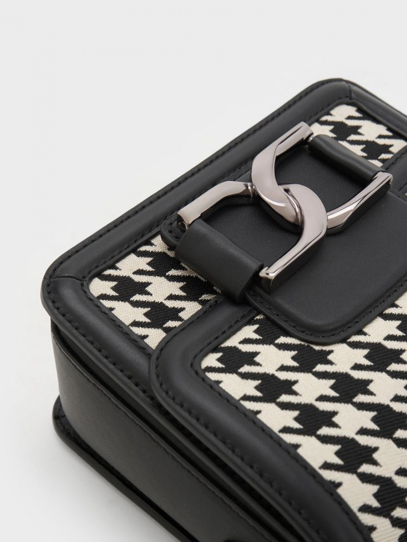Geanta Crossbody Charles & Keith Gabine Houndstooth Piele Negrii Albi | 430SXONYT