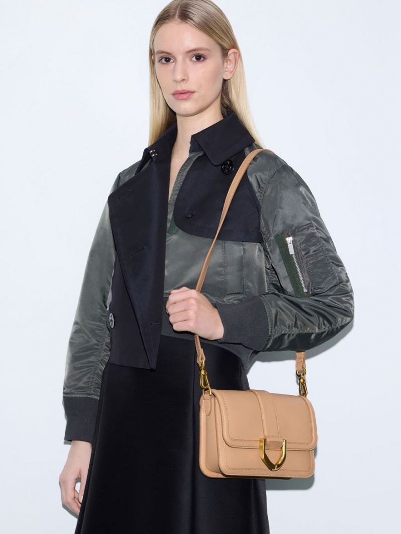 Geanta Crossbody Charles & Keith Gabine Piele Bej | 740NCJMRP