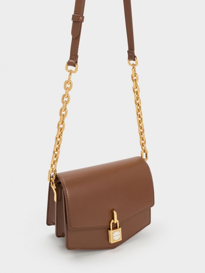 Geanta Crossbody Charles & Keith Lock-Motif Geometric Ciocolata | 015YHXNQV