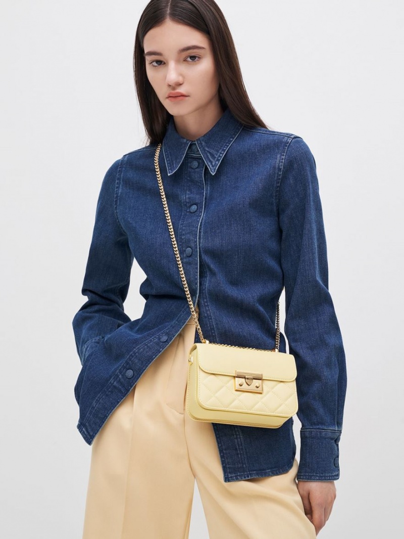Geanta Crossbody Charles & Keith Metallic Push-Lock Chain Galbeni | 876WEQCVF