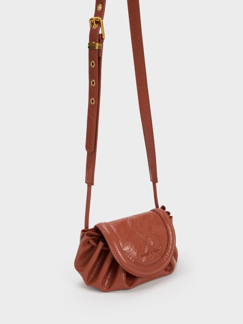 Geanta Crossbody Charles & Keith Mini Blossom Curved Flap Matlasat Rosii Inchis | 649MZOAKQ