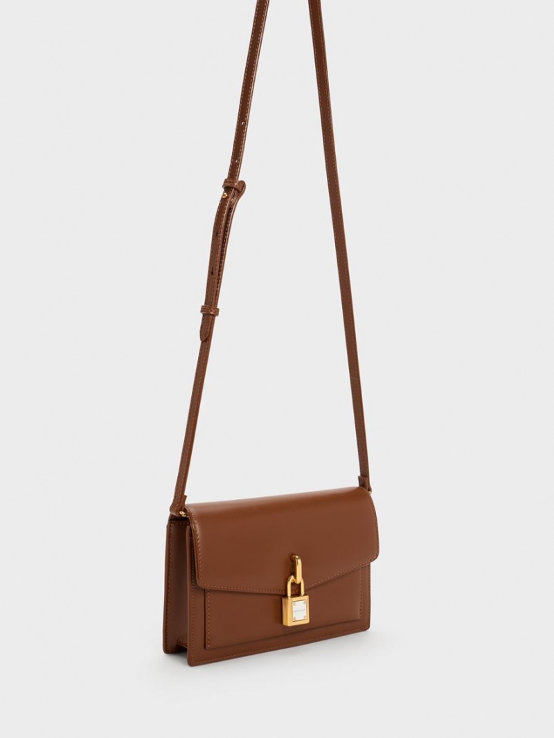 Geanta Crossbody Charles & Keith Padlock Envelope Ciocolata | 395AQNHZT