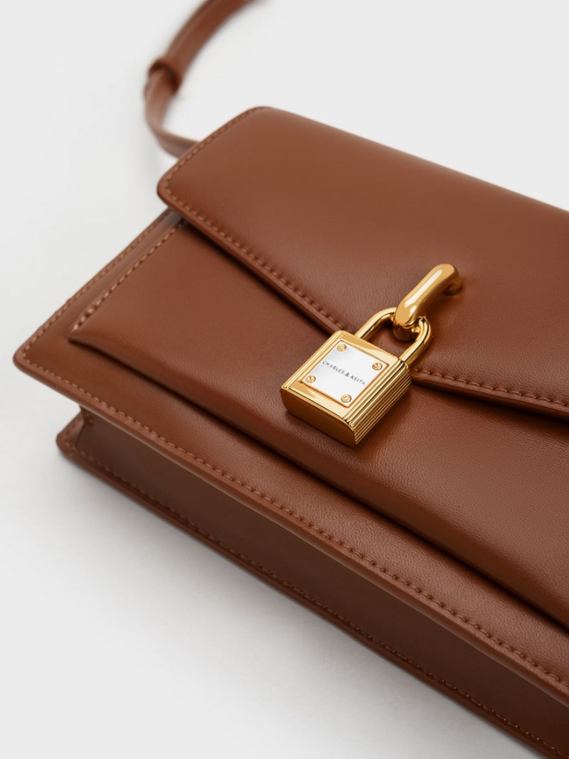 Geanta Crossbody Charles & Keith Padlock Envelope Ciocolata | 395AQNHZT