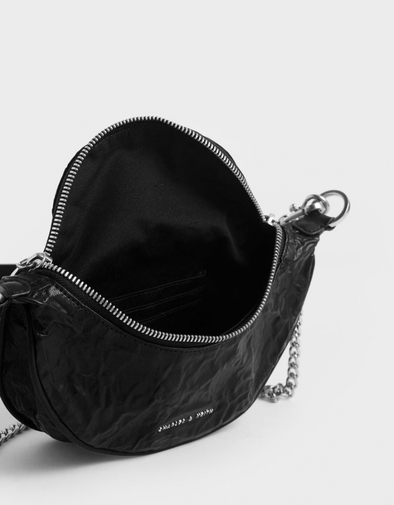 Geanta Crossbody Charles & Keith Wrinkled Effect Ring Zip Tassel Negrii | 043RJGXUO