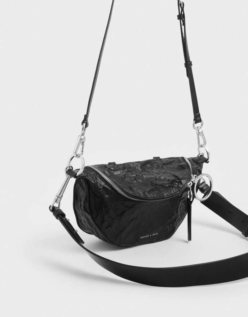 Geanta Crossbody Charles & Keith Wrinkled Effect Semi-Circle Negrii | 471JSTMFN