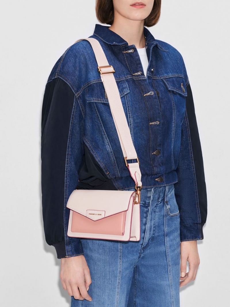 Geanta Crossbody Charles & Keith Zaina Envelope Roz Deschis | 546RMQKCZ