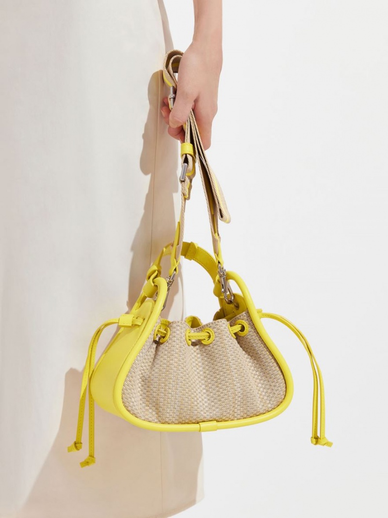 Geanta De Mana Charles & Keith Ashby Raffia Curved Galbeni | 817PIMXVQ