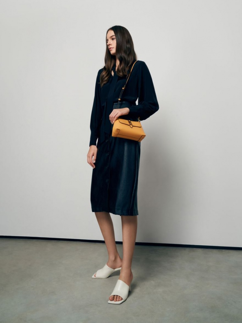 Geanta De Mana Charles & Keith Atlas Chain Muștar | 702JHFQMX