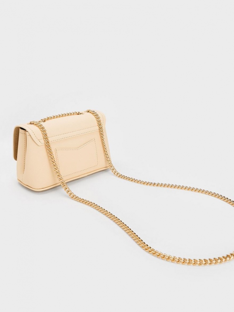 Geanta De Umar Charles & Keith Alcott Push-Lock Chain Bej | 795MUZNDX