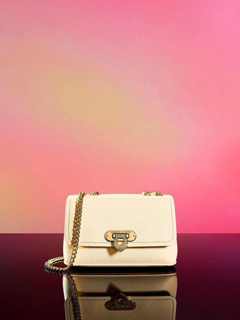 Geanta De Umar Charles & Keith Alcott Push-Lock Chain Bej | 795MUZNDX