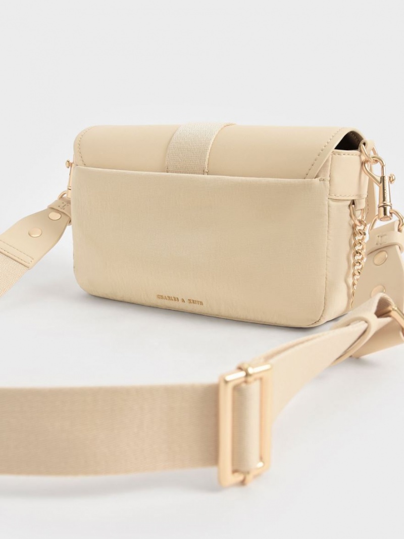 Geanta De Umar Charles & Keith Aspen Metallic Belt Cu Catarama Bej | 396BEYCGZ
