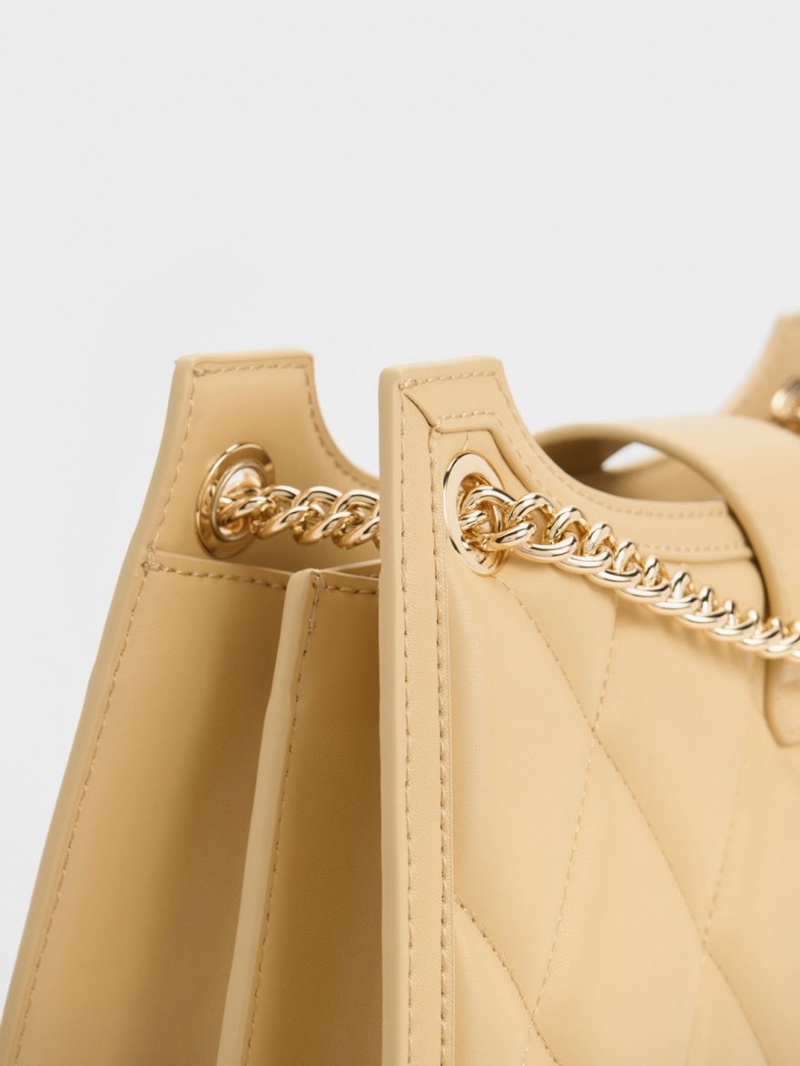Geanta De Umar Charles & Keith Cressida Matlasat Trapeze Chain Bej | 375SMZHTC