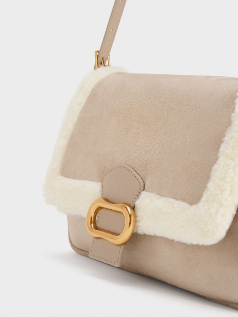 Geanta De Umar Charles & Keith Daki Fur-Trim Belted Trapeze Bej | 742LKUYGO