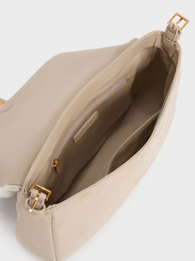 Geanta De Umar Charles & Keith Daki Fur-Trim Belted Trapeze Bej | 742LKUYGO