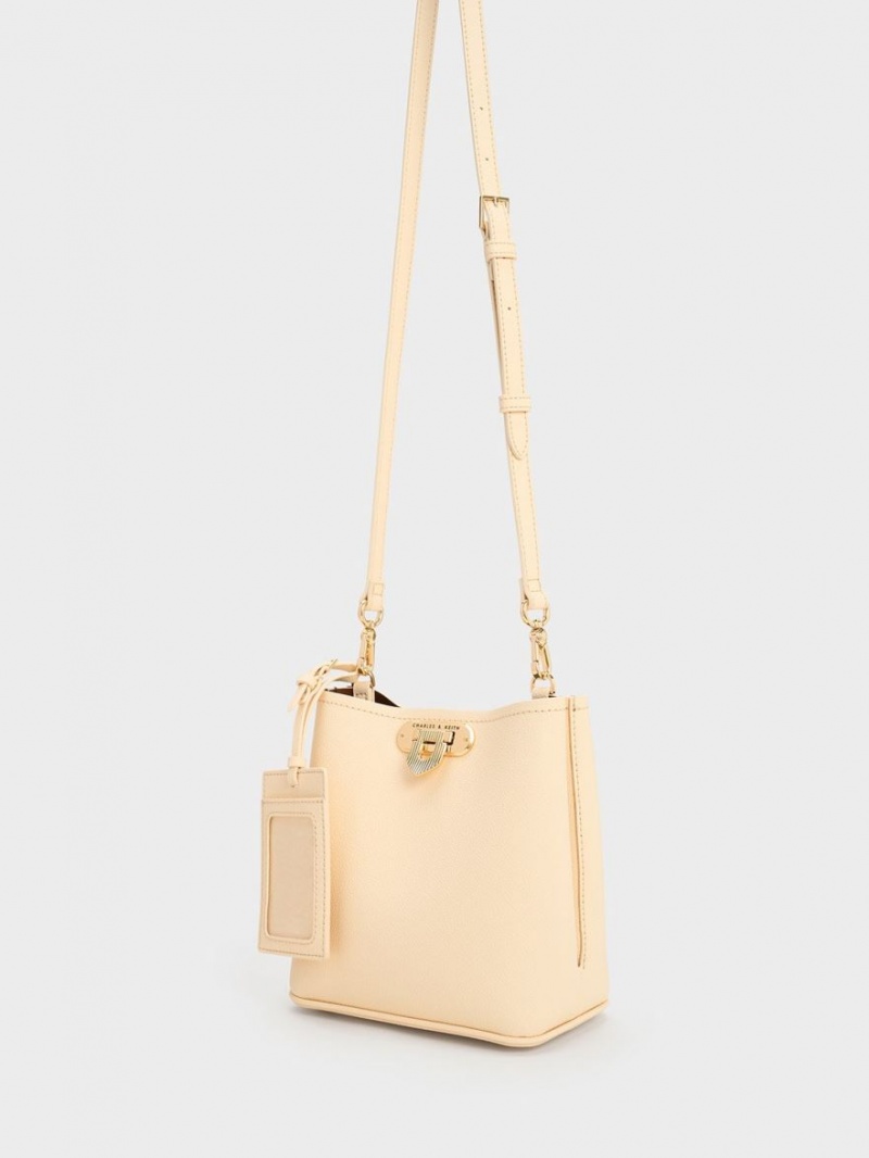 Geanta Galeata Charles & Keith Alcott Bej | 410JLXSPA