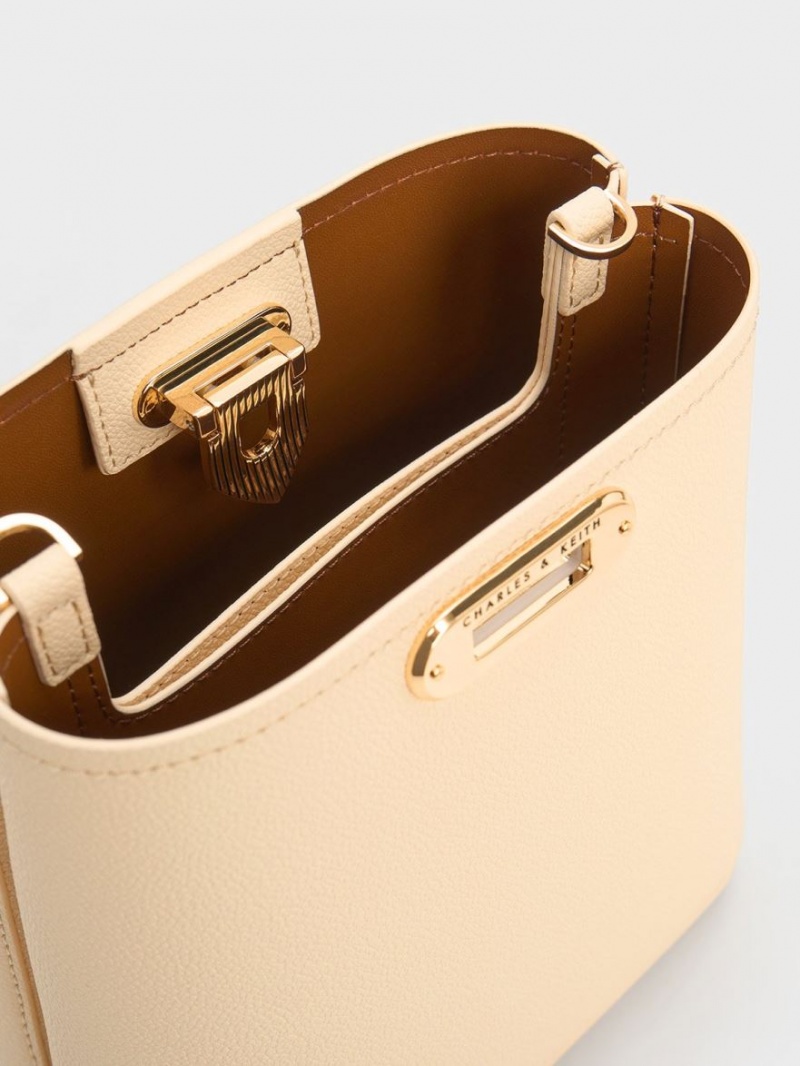 Geanta Galeata Charles & Keith Alcott Bej | 410JLXSPA