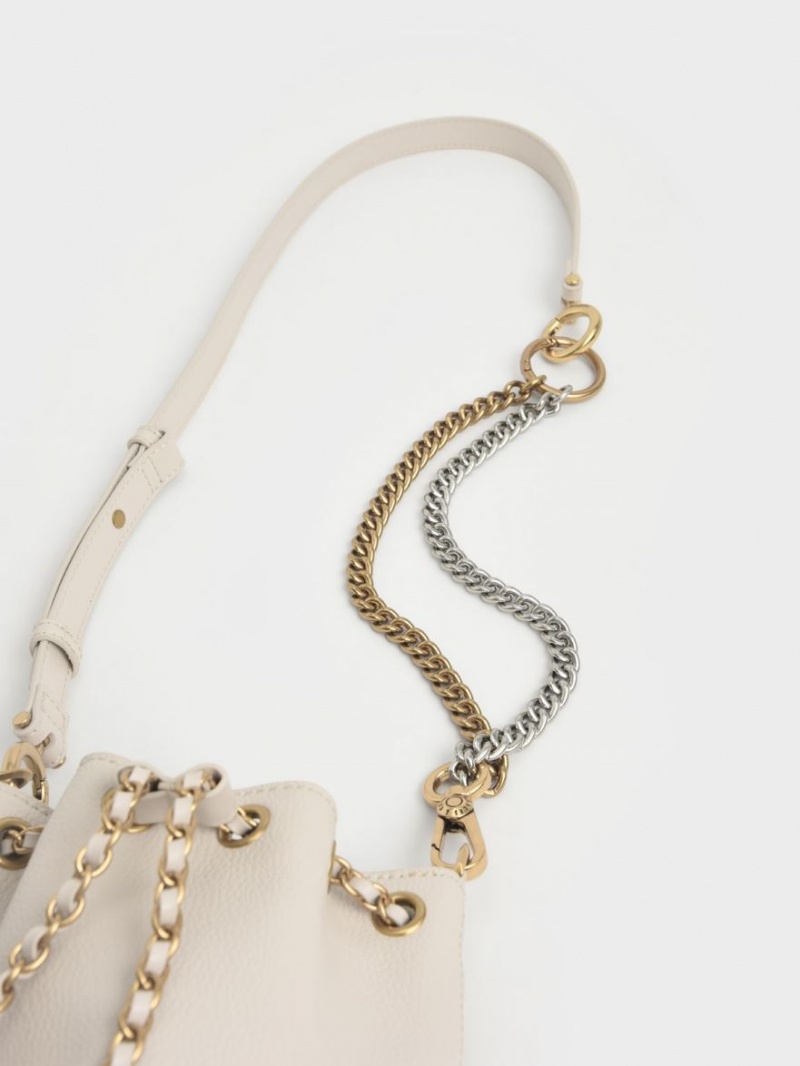 Geanta Galeata Charles & Keith Dancer Grosolan Chain Albi | 209KIRXNG