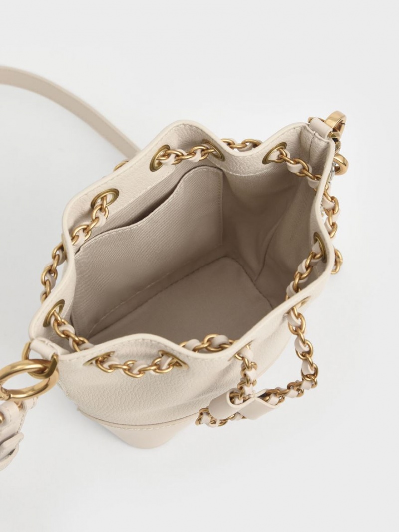 Geanta Galeata Charles & Keith Dancer Grosolan Chain Albi | 209KIRXNG