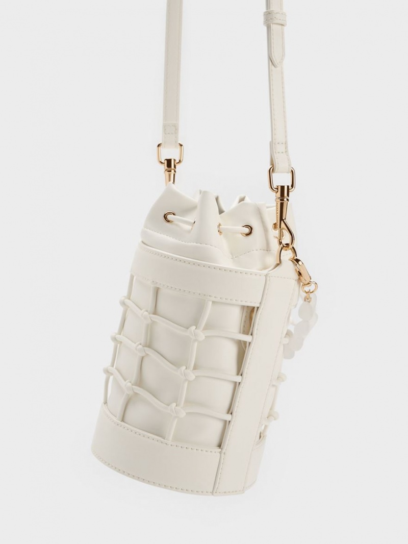 Geanta Galeata Charles & Keith Heart Motif Caged Albi | 394KBHPTY